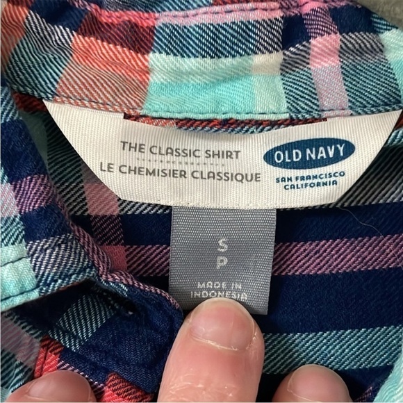 Old Navy size small Blue and Red plaid long sleeve super soft and cozy flannel - Picture 3 of 5